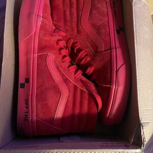 Vans Men's Red High-Top Sneakers